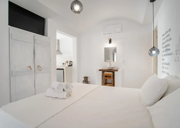 Helmos Cozy Naxos City