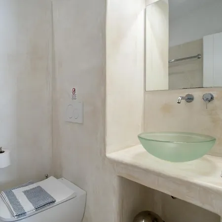 Helmos Cozy Appartement *